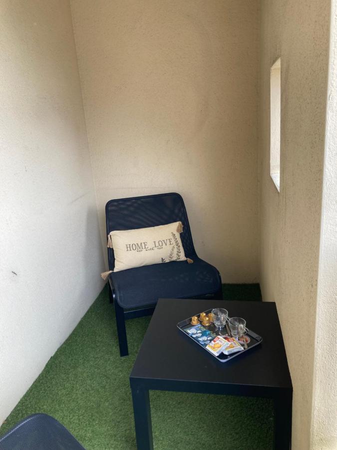Charmant T2 Sur Ile De Nantes Avec Parking Et Balcon Dış mekan fotoğraf